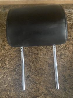 Audi head rest