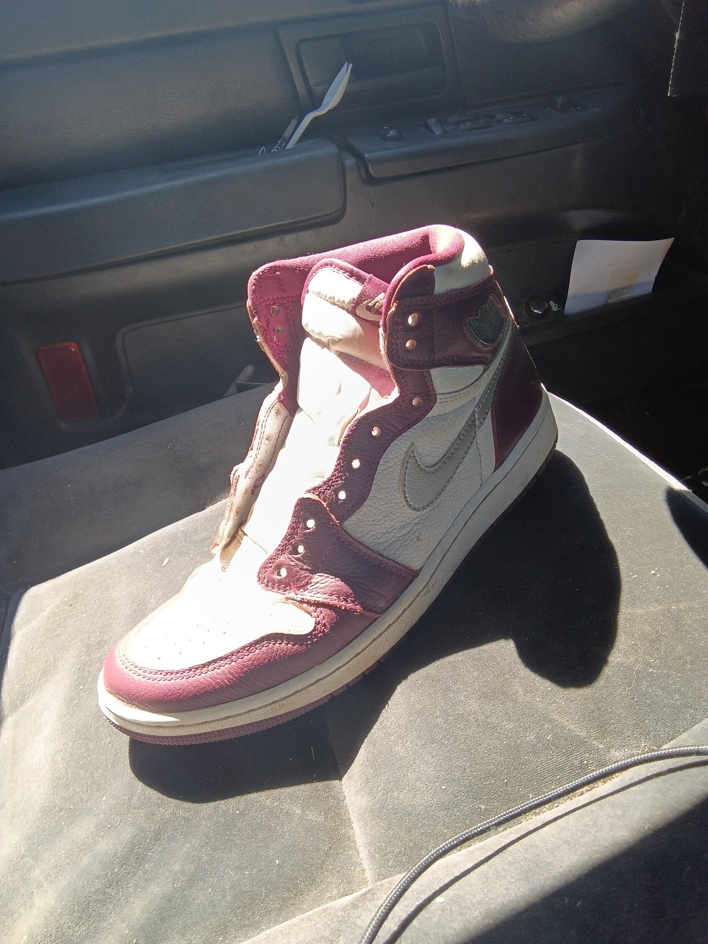 Air Jordan 1 Retro High OG "Bordeaux"