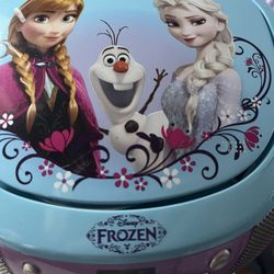 Elsa and Anna CD Player And microphone
