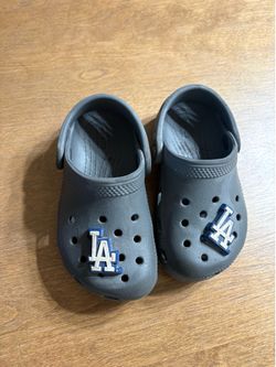 Toddler crocs size 9c