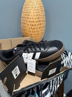adidas black & white colour