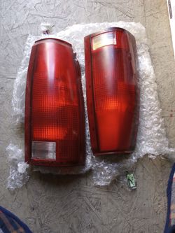 Automobile Right & Left Tail Light Assembly 