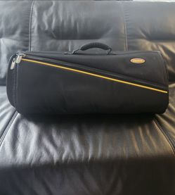 The SkyRoll garment bag