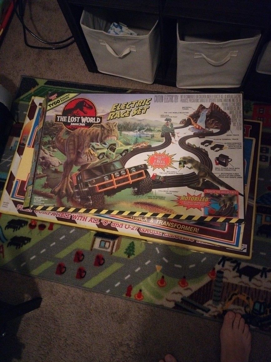 Jurassic Park Electric Race Set