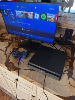 PS4 slim 1TB