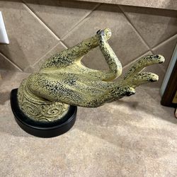 “Hand of Gesture” Sculpture