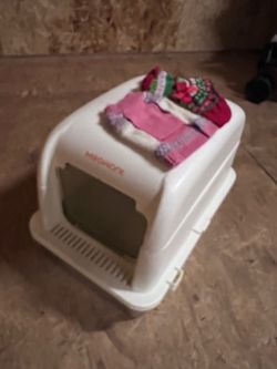 Cat Tower + Cat litter