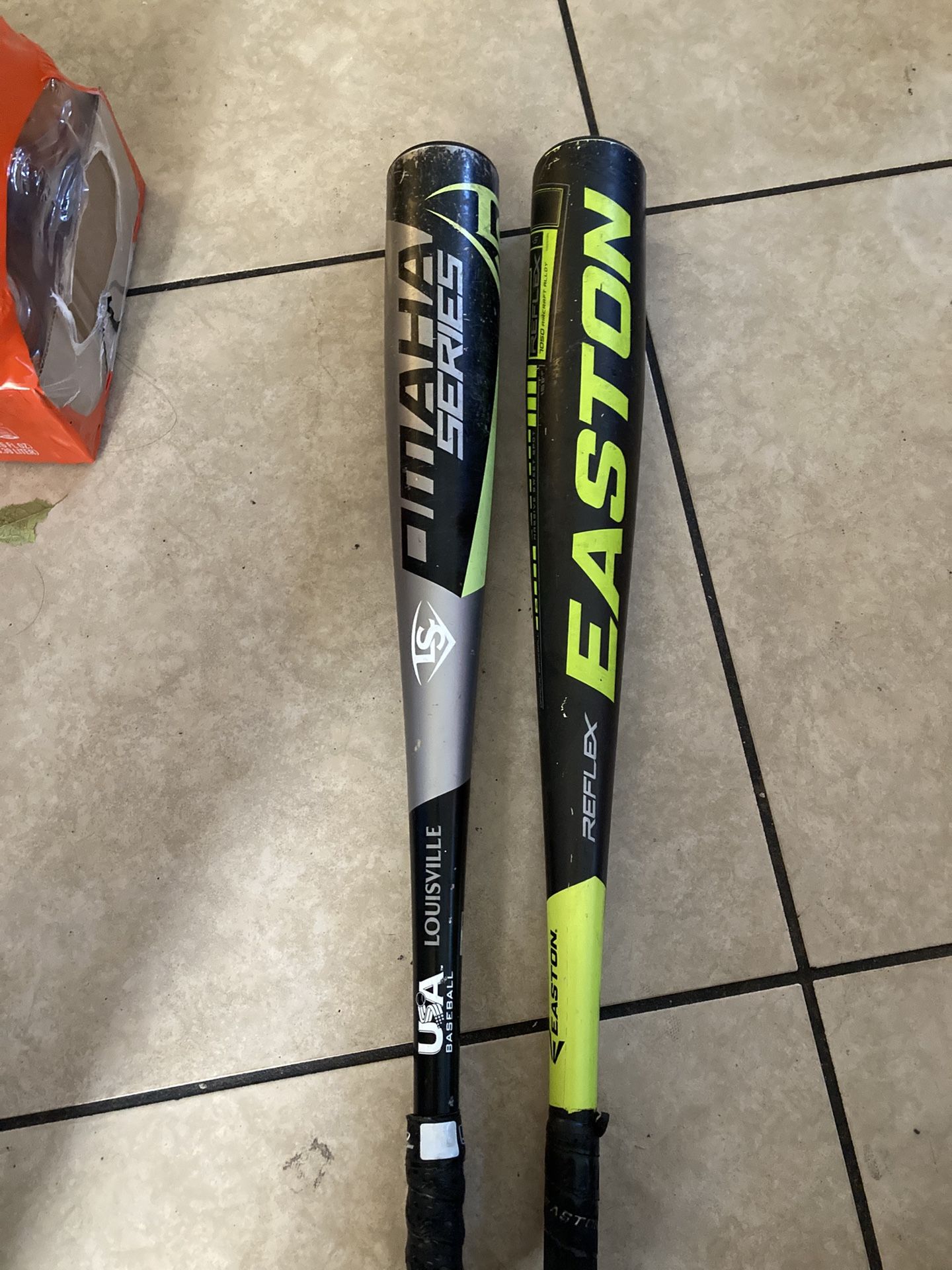 Baseball Bats Easton & LOUSVILLE 30 & 31 Inch