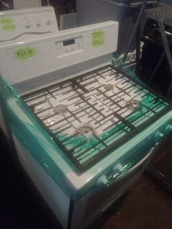 Whirlpool. Gas range great condition