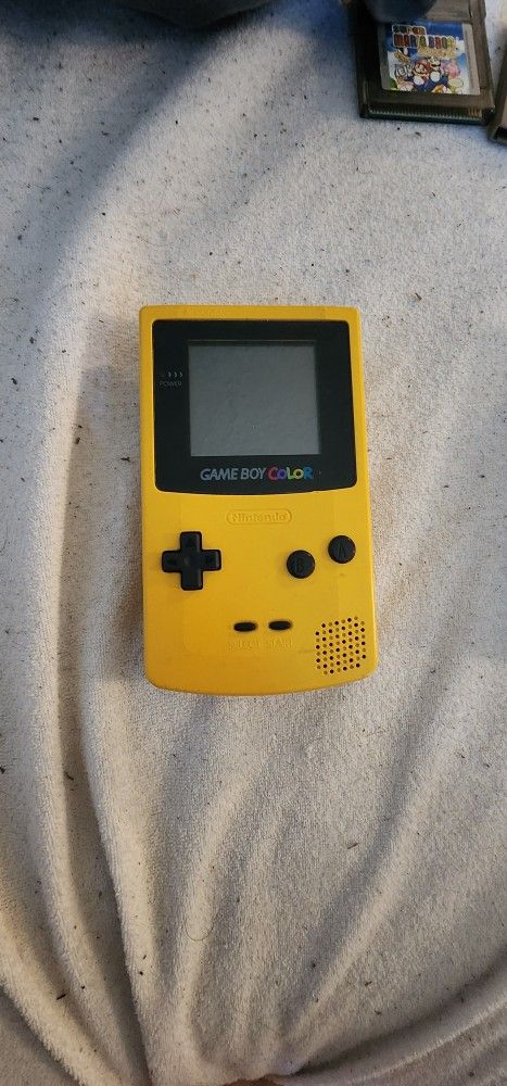 GAMEBOY COLOR - DANDELION YELLOW