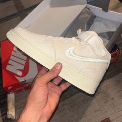 AF1 Mid Stussy Fossil 