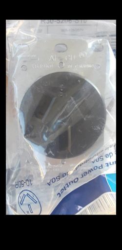 New Leviton Power Outlet 3-Pole Non Grounding 1D39K0 QTY:6