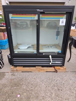 True 48in Cooler with sliding doors