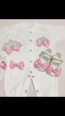 100% cotton baby outfit 0-3months