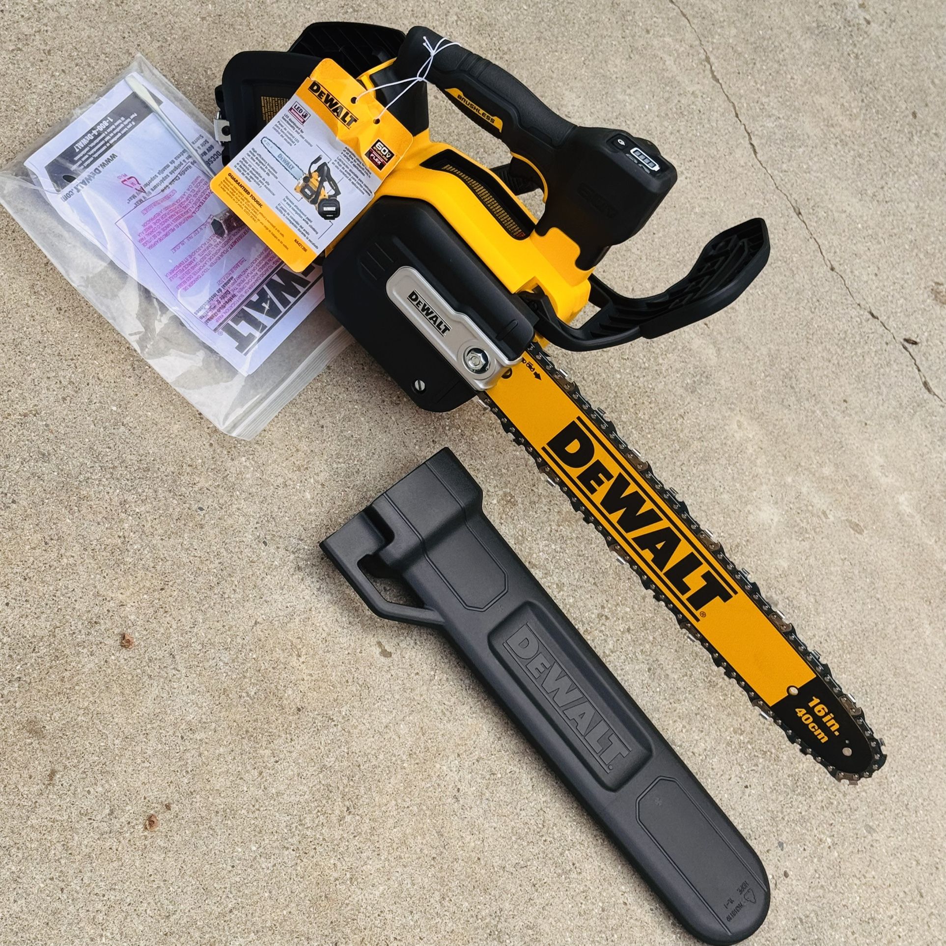 DEWALT FLEXVOLT 60V MAX 16 in. Cordless Battery Powered Top Handle Chainsaw
