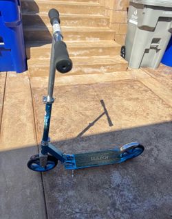 Razor A5 Lux Kick Scooter - Blue, Large 8" Wheels, Foldable, for Child, Teen, Adult up to 220 lbs