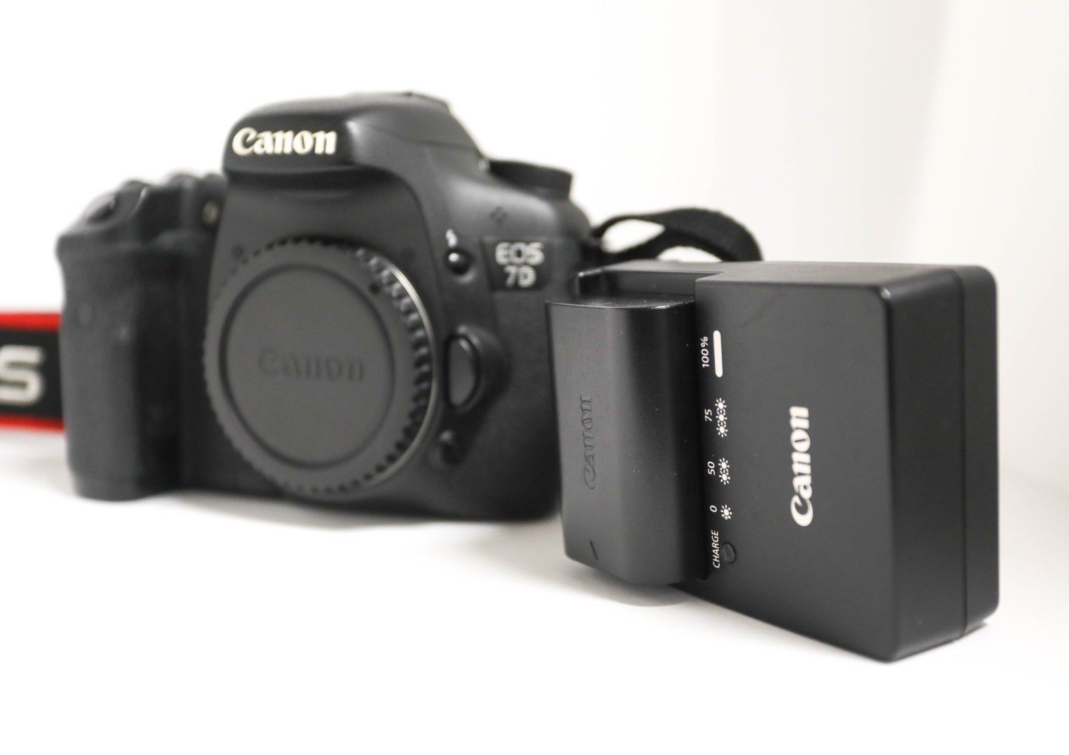 Canon 7D EOS BODY