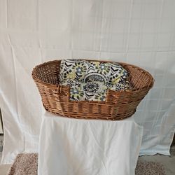 Wicker Pet Bed 