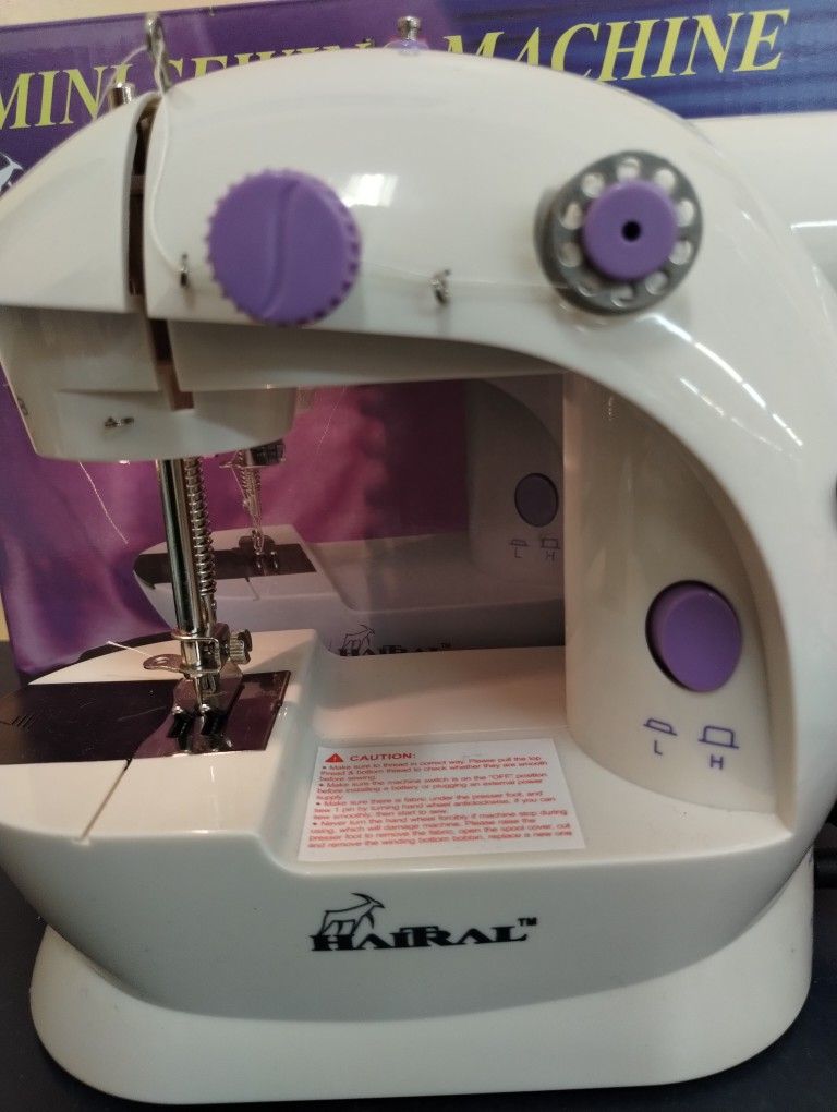 Mini Sewing Machine