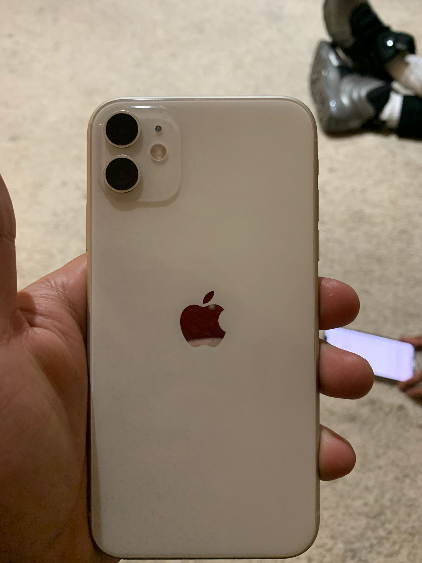 Iphone 11 128 gb unlocked for any carrier