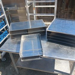 Cubby / Shelves - Liners or Storage: See Details