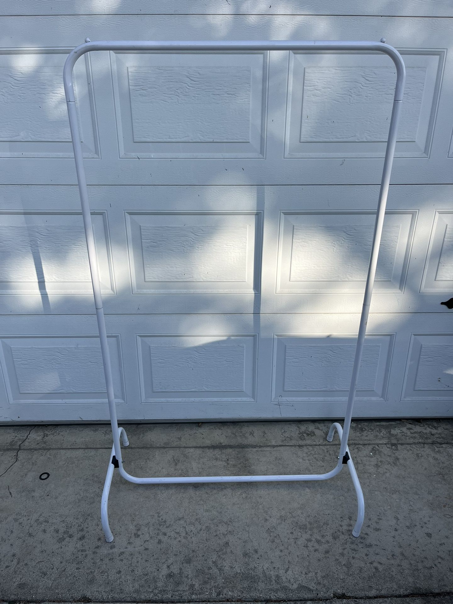 Hanging Clothing Rack -white