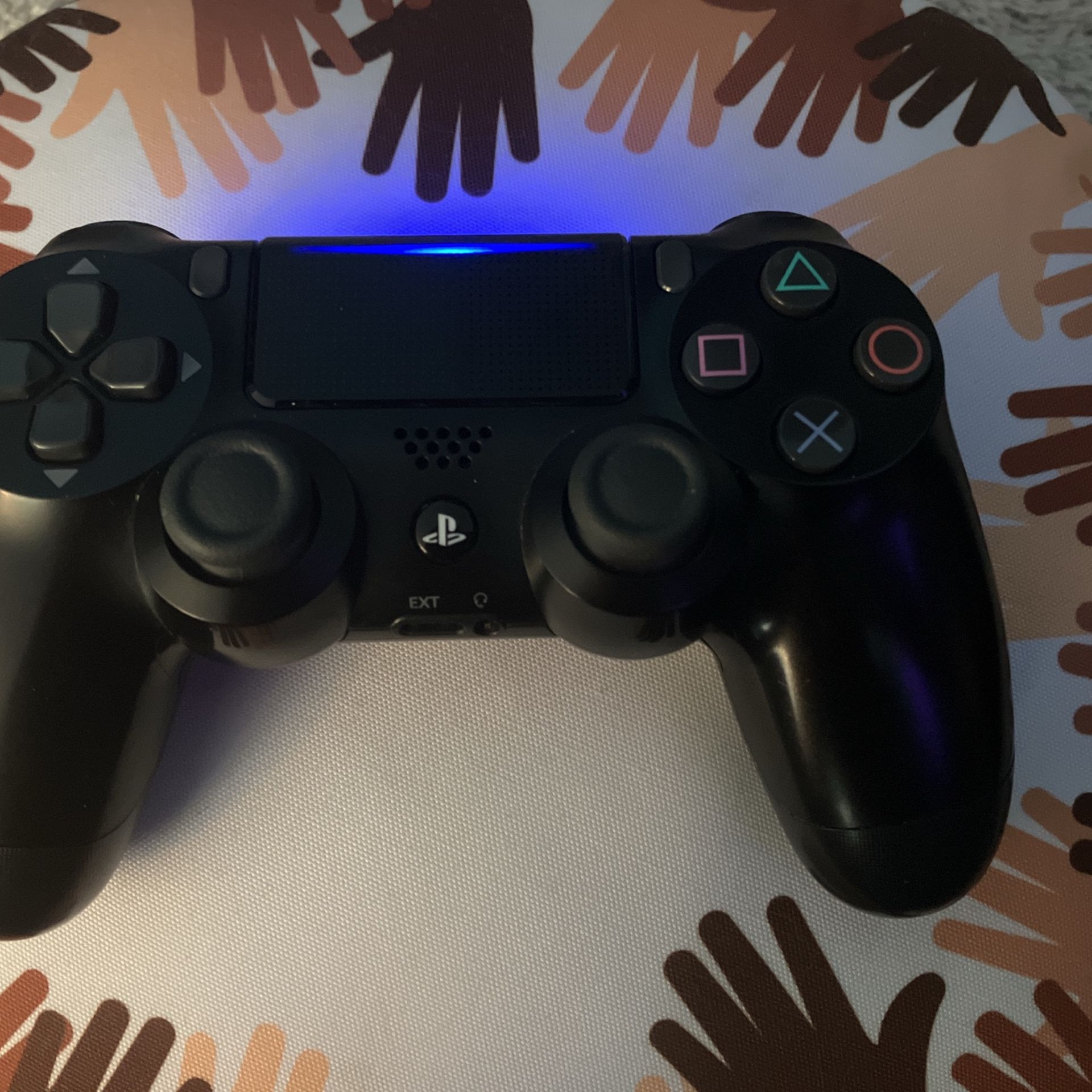 Used PlayStation 4 Controller (Black)