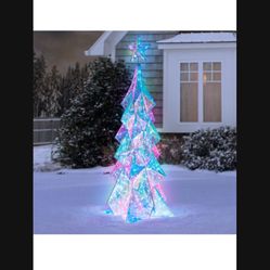  $100 - Prismatic Christmas Tree