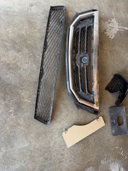 2008-2010 Honda Odyssey - Front, Center Bumper Grille
