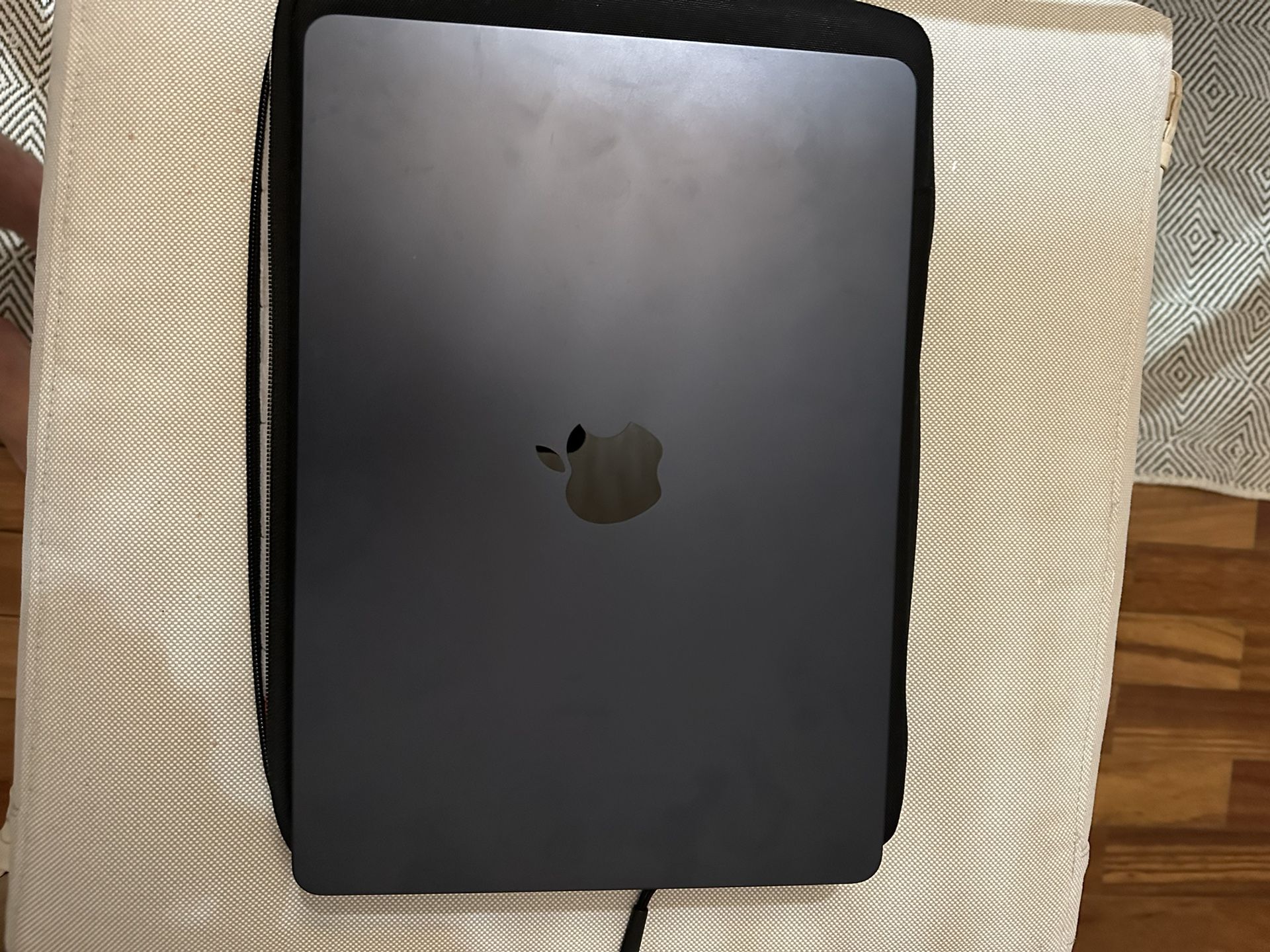 MacBook Air M2 2022