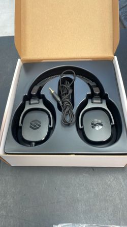 Black Over-Ear Wired Headphones