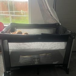 Graco Pack 'n Play On the Go Playard - Kaden