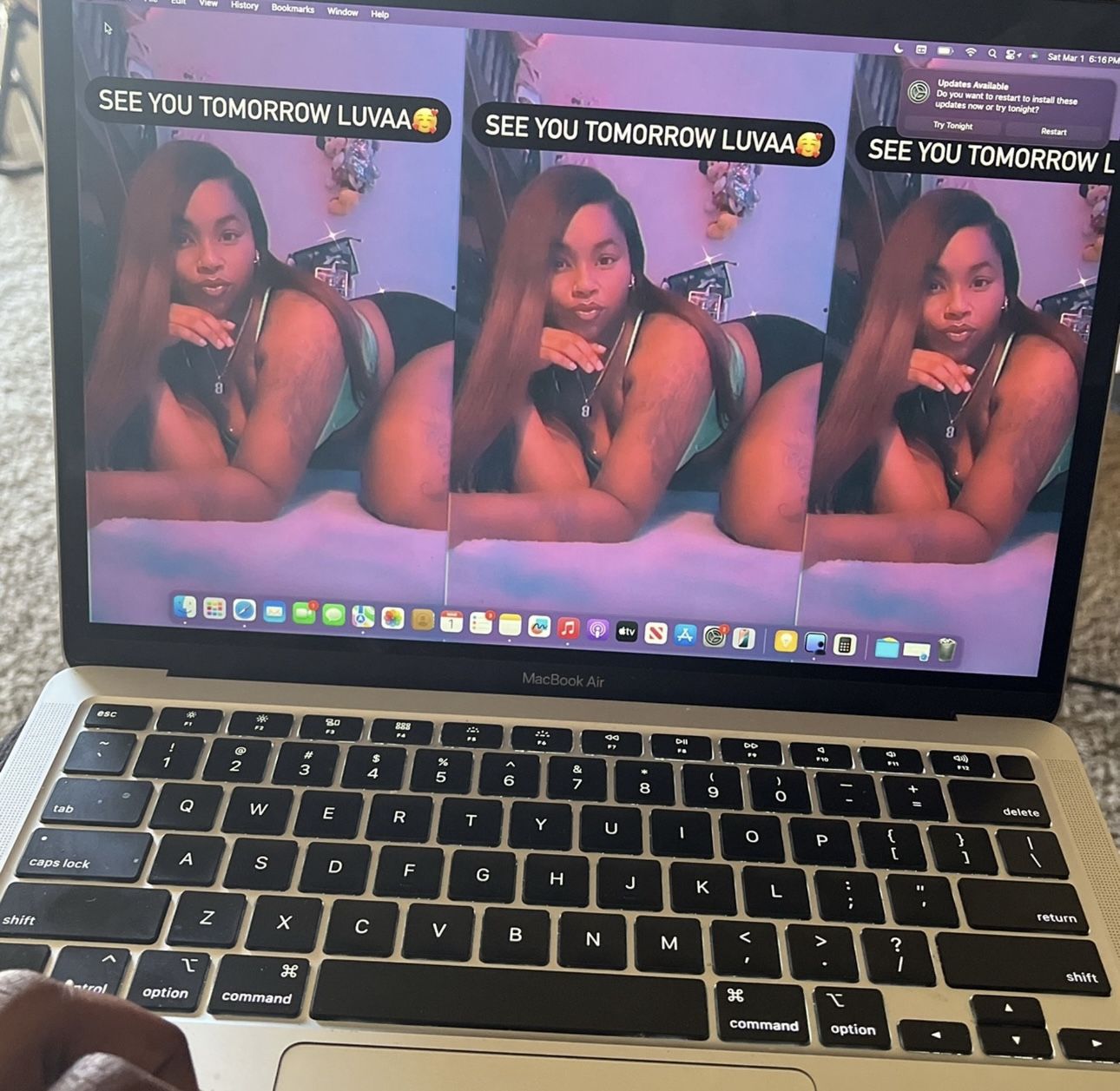 Apple MacBook