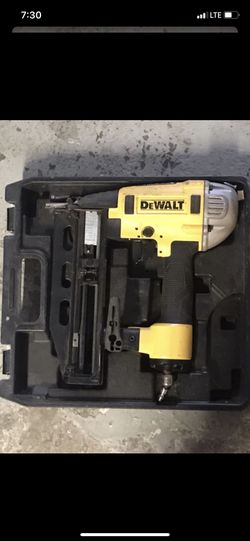 (2) Nail guns compressor