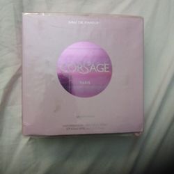 Corsage 3.3 Fl oz