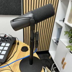 Sm7b Microphone For Recording And Podcasting 