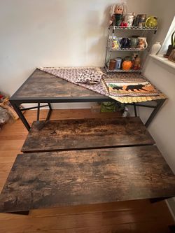 Dining/ Kitchen table