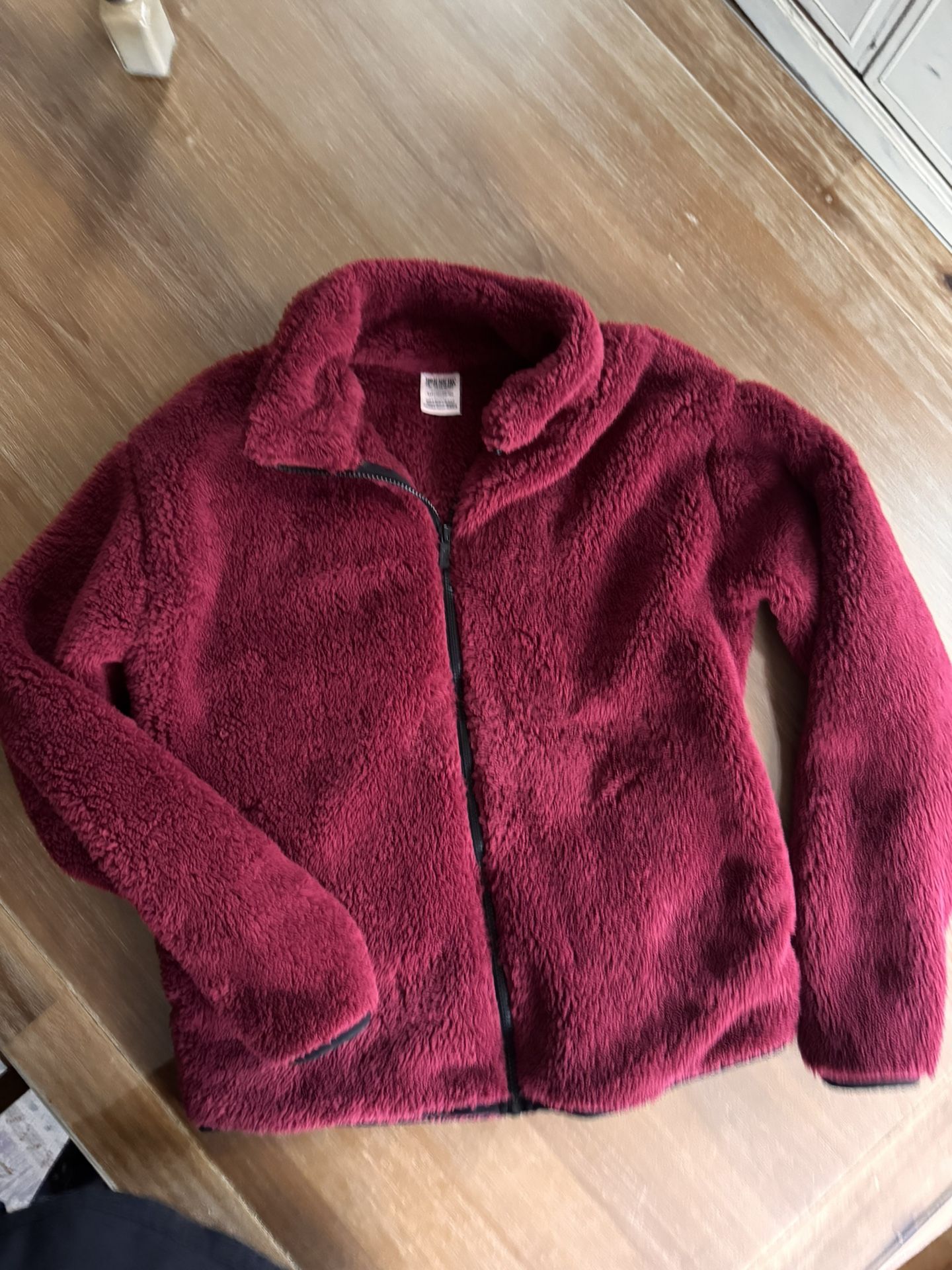 Victoria’s Secret PInk Women’s super soft sherpa coat size small  
