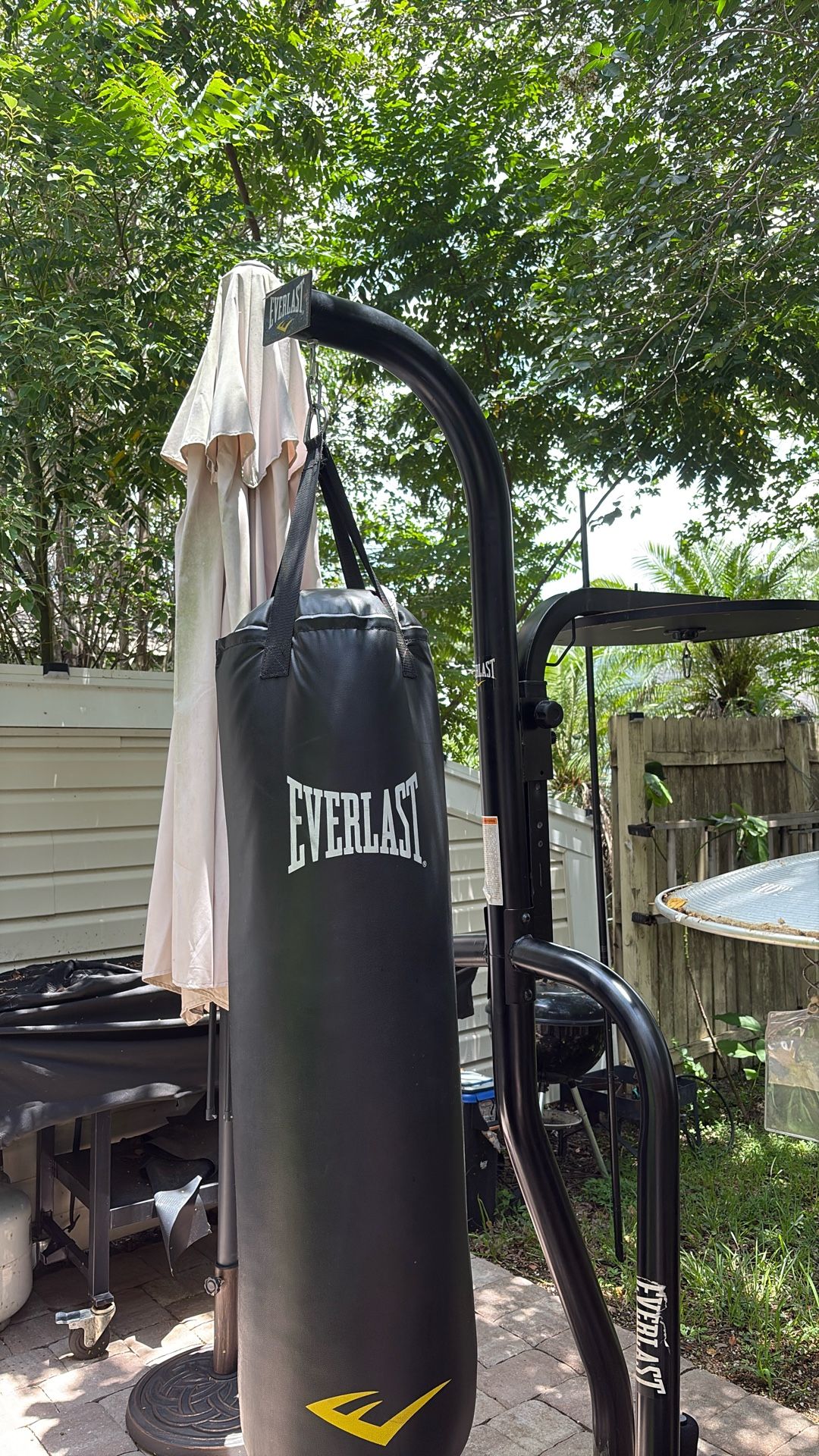 Everlast Stand Punching Bag With Speed Bag Attached To The Other Side
