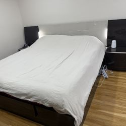 King Bed Furniture Set