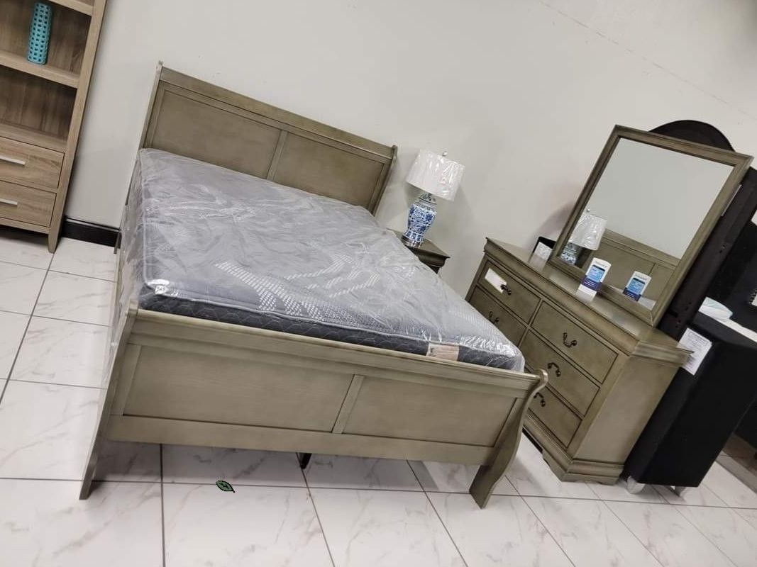 Louis Philip Gray Sleigh Bedroom Set
(Bed, Dresser, Nightstand and Mirror)