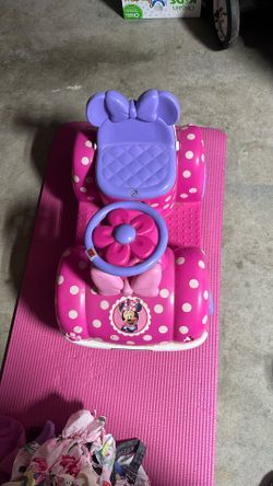 Minnie Mouse Car