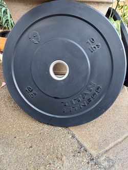 Titan Fitness set of weights