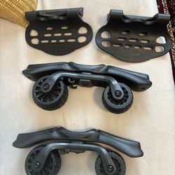 A Pair of Foldable AB Roller Wheels With Breakable Pads