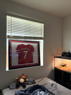Cristiano ronaldo Manchester United ‘21 autograph jersey