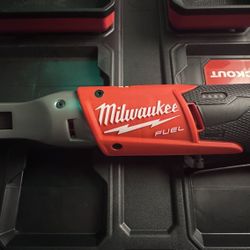Milwaukee M12 Cordless Ratchet