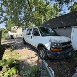Chevy 3500 Express 2006 Work Van