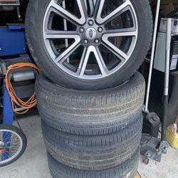 Ford Explorer Wheels And Perelli scorpion tires
