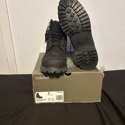 Size 12 Premium Black Timberlands 