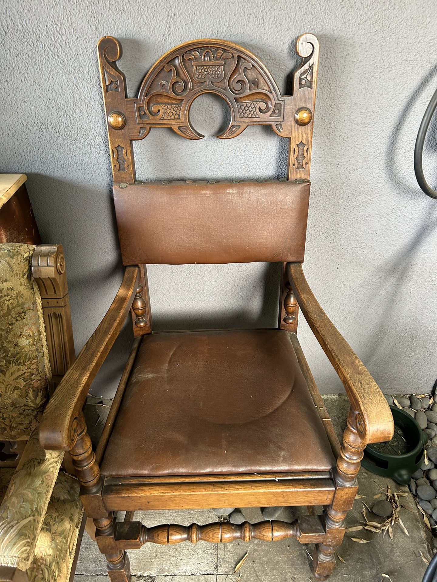 Kings Chair for Sale in Los Angeles, CA OfferUp